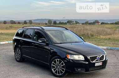 Универсал Volvo V50 2011 в Ахтырке