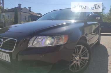 Универсал Volvo V50 2010 в Нетешине