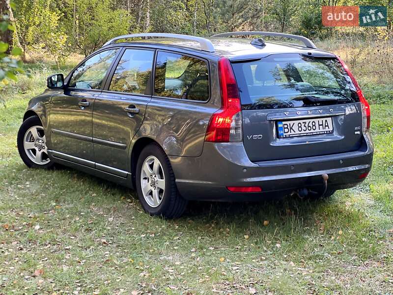 Универсал Volvo V50 2009 в 