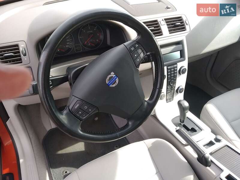 Універсал Volvo V50 2010 в Костопілі