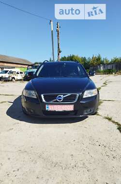 Универсал Volvo V50 2010 в Нетешине