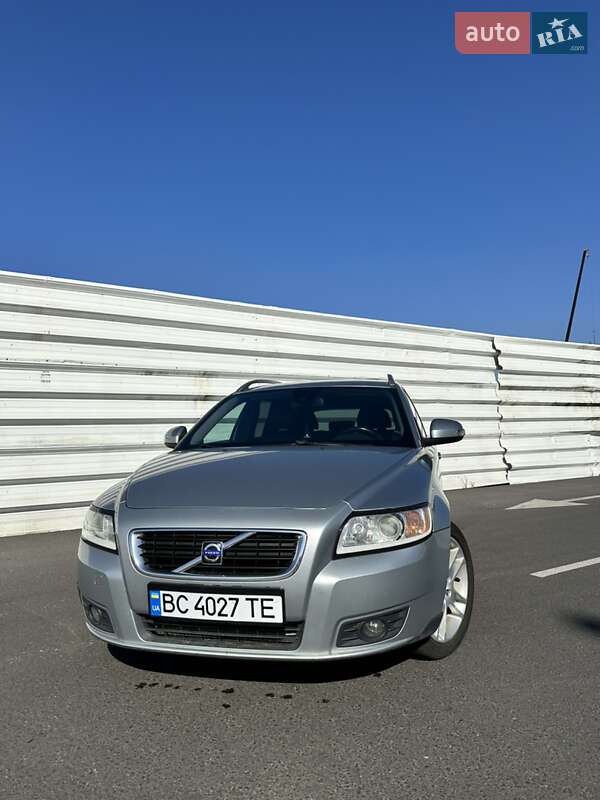 Универсал Volvo V50 2010 в Львове фото 2 Универсал Volvo V50 2010 в Львове