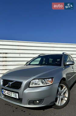 Универсал Volvo V50 2010 в Львове