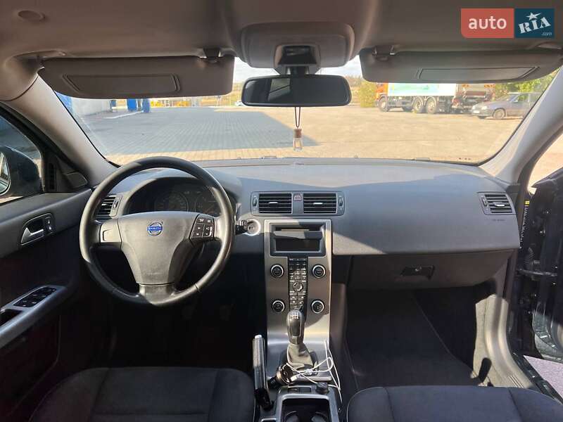 Универсал Volvo V50 2009 в Горохове