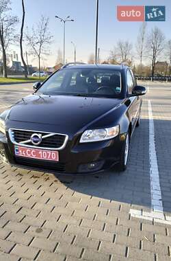 Универсал Volvo V50 2012 в Долине