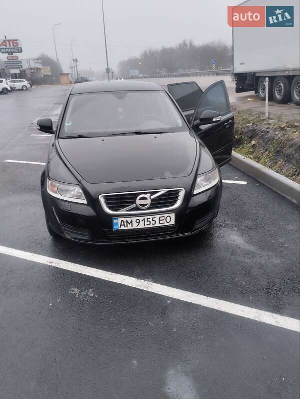 Volvo V50 2010