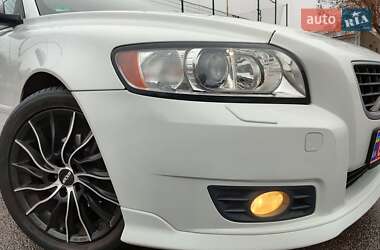 Универсал Volvo V50 2010 в Киеве