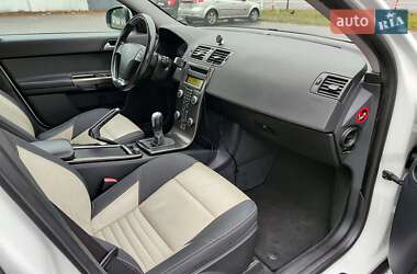 Универсал Volvo V50 2010 в Киеве