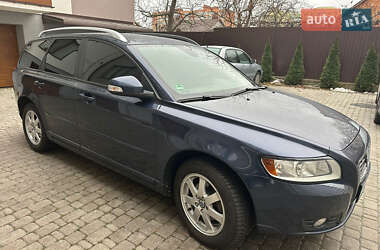 Универсал Volvo V50 2012 в Киеве