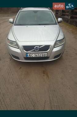 Універсал Volvo V50 2010 в Любешові