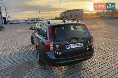 Універсал Volvo V50 2010 в Львові