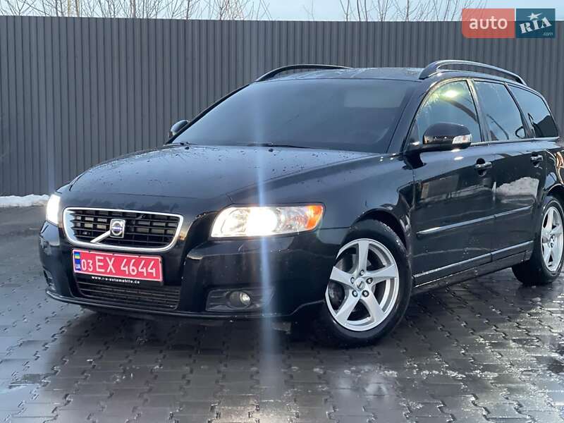 Універсал Volvo V50 2010 в Луцьку