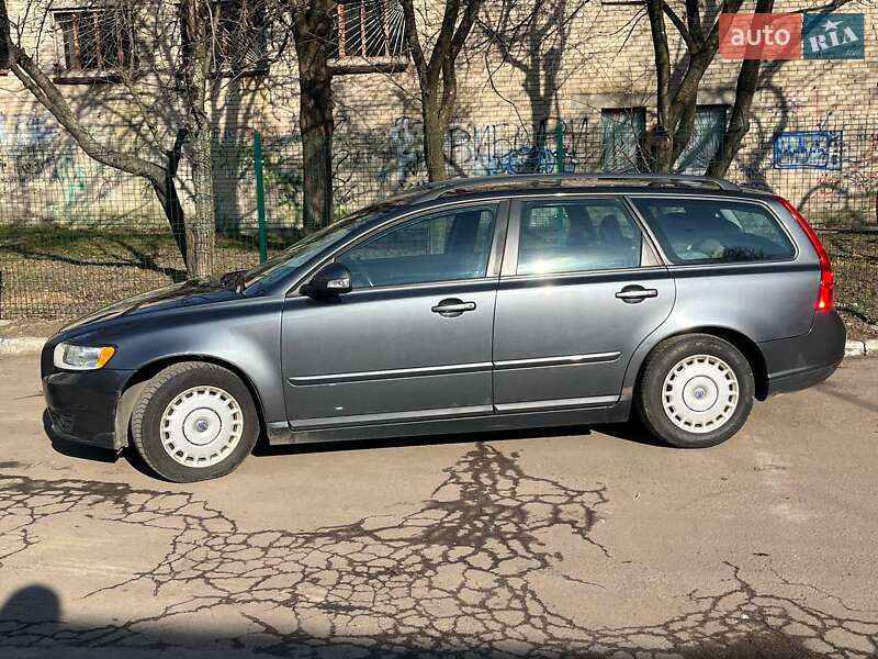 Универсал Volvo V50 2011 в Луцке фото 3 Универсал Volvo V50 2011 в Луцке