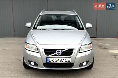 Универсал Volvo V50 2011 в Сарнах