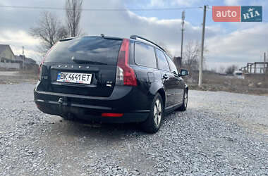 Універсал Volvo V50 2010 в Рівному