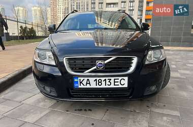 Универсал Volvo V50 2010 в Киеве