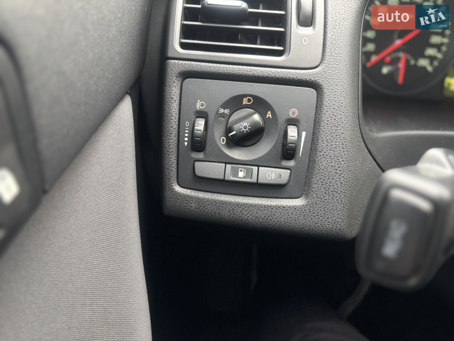 2012 Volvo V50 - мініатюра 13