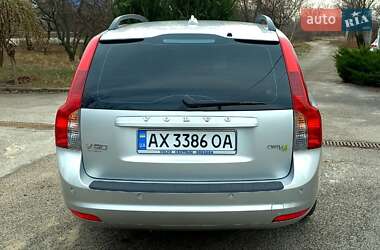 Универсал Volvo V50 2010 в 