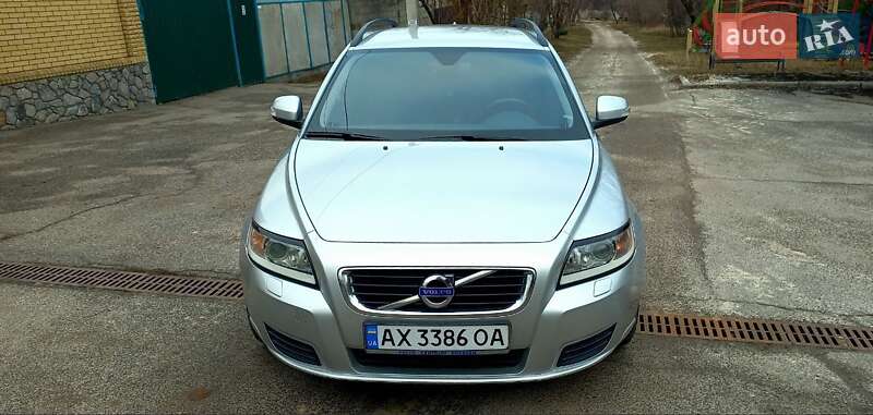 Универсал Volvo V50 2010 в Харькове