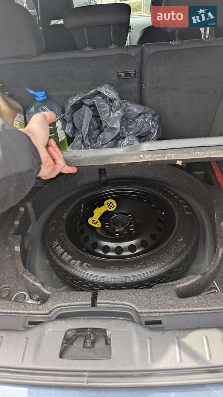 Універсал Volvo V50 2010 в Тульчині