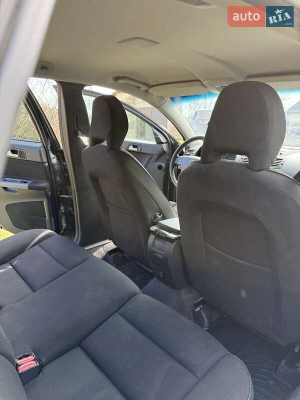 Універсал Volvo V50 2010 в Долині