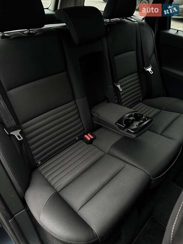 Универсал Volvo V50 2011 в Черкассах