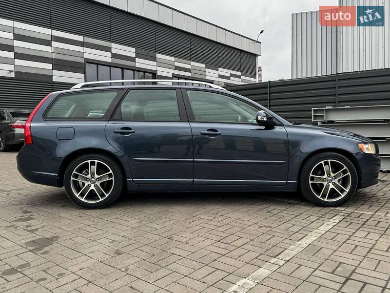 Универсал Volvo V50 2011 в Черкассах
