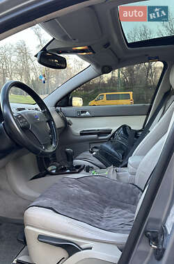Универсал Volvo V50 2004 в 