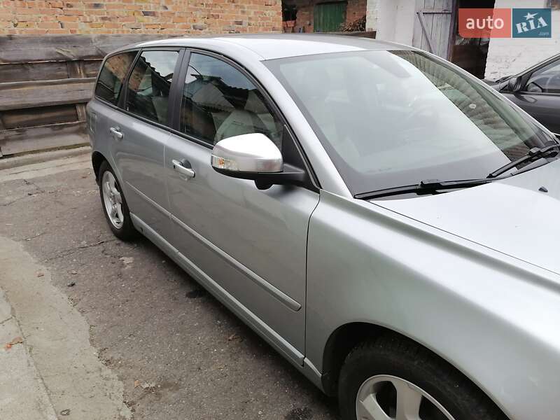 Універсал Volvo V50 2011 в Білій Церкві