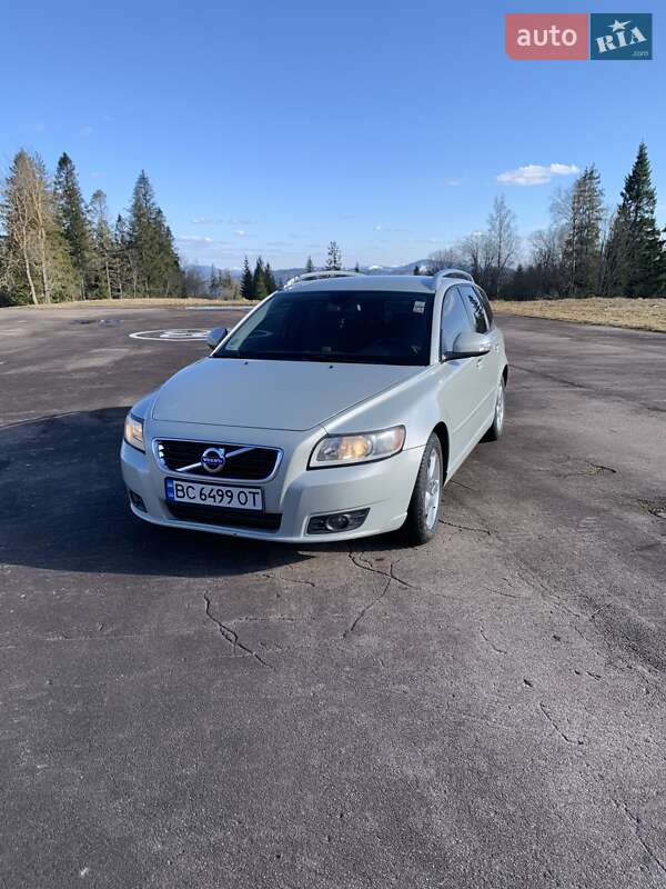 Volvo V50 2012