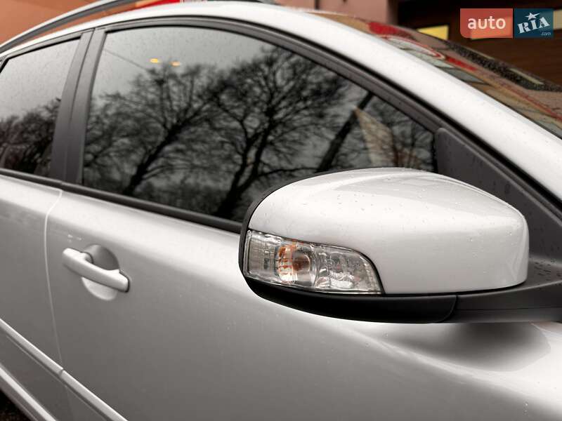 Універсал Volvo V50 2009 в Рівному