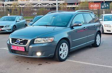 Универсал Volvo V50 2012 в 