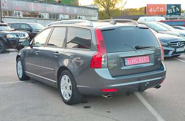 Универсал Volvo V50 2012 в 