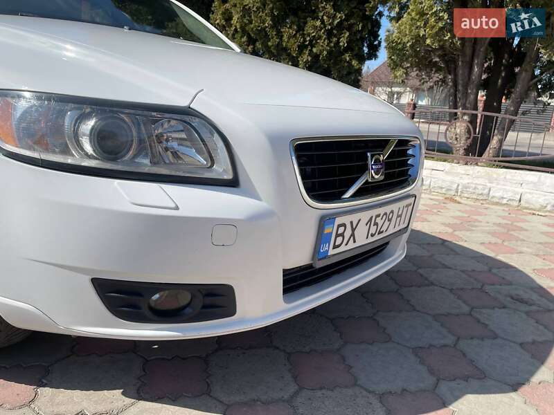 Універсал Volvo V50 2009 в Рівному