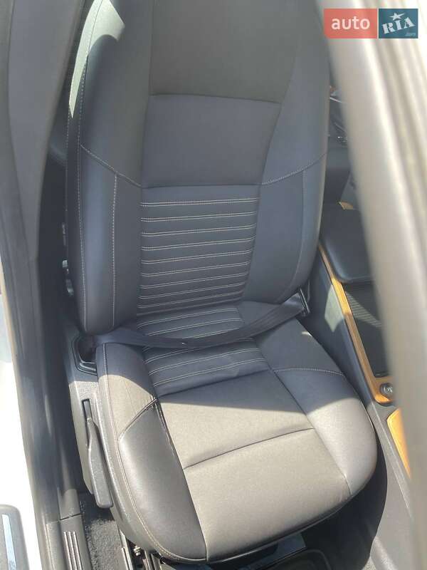 Універсал Volvo V50 2009 в Рівному