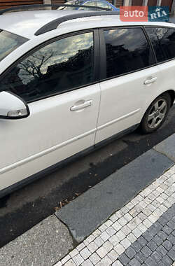 Универсал Volvo V50 2009 в 