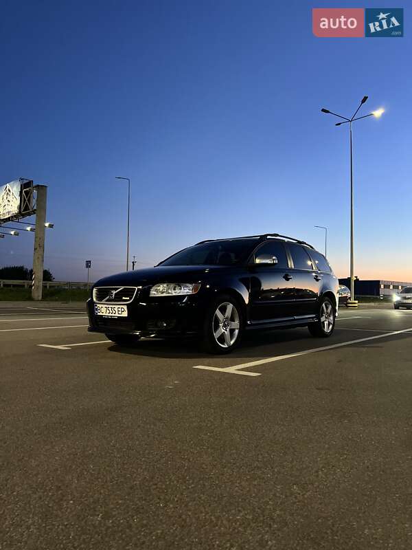 Универсал Volvo V50 2010 в 