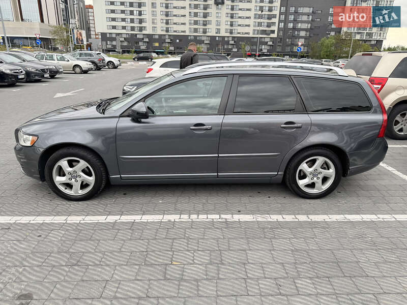 Универсал Volvo V50 2011 в 