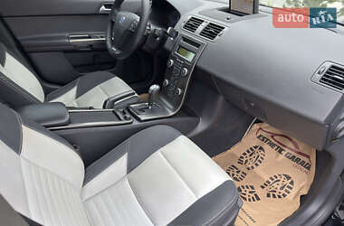 Универсал Volvo V50 2012 в 