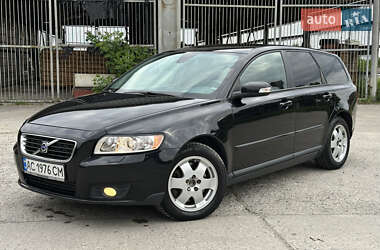 Универсал Volvo V50 2008 в Нетешине