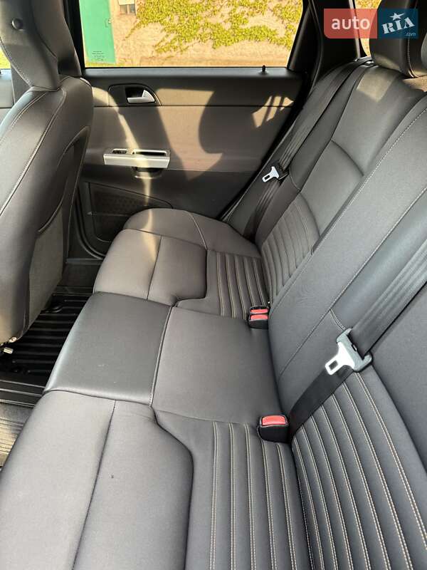 Універсал Volvo V50 2012 в Луцьку