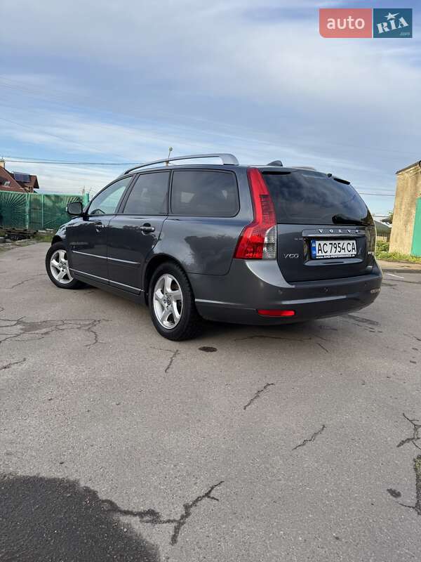 Універсал Volvo V50 2012 в Луцьку