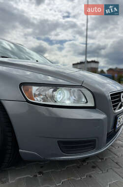 Универсал Volvo V50 2012 в 
