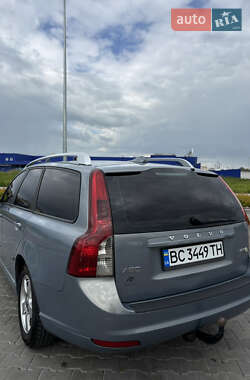 Универсал Volvo V50 2012 в 
