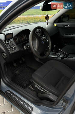 Универсал Volvo V50 2012 в 
