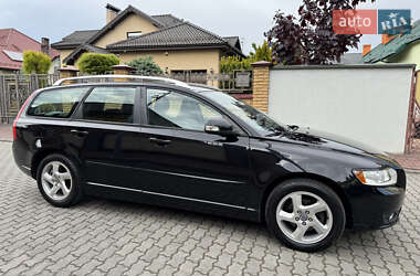 Универсал Volvo V50 2012 в 