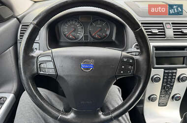 Универсал Volvo V50 2012 в 