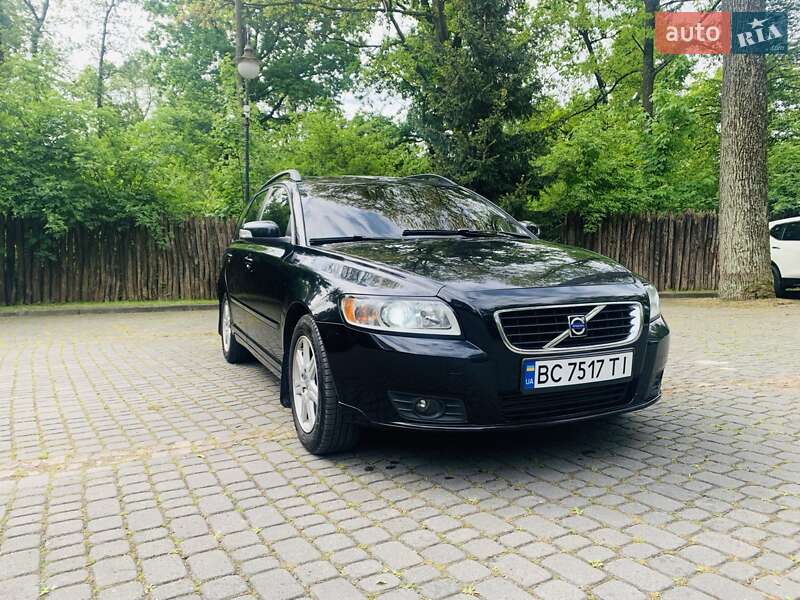 Універсал Volvo V50 2009 в Львові