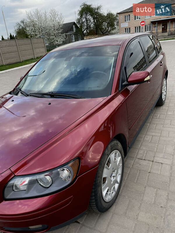 Универсал Volvo V50 2004 в Иваничах