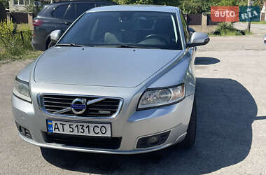 Универсал Volvo V50 2010 в Киеве